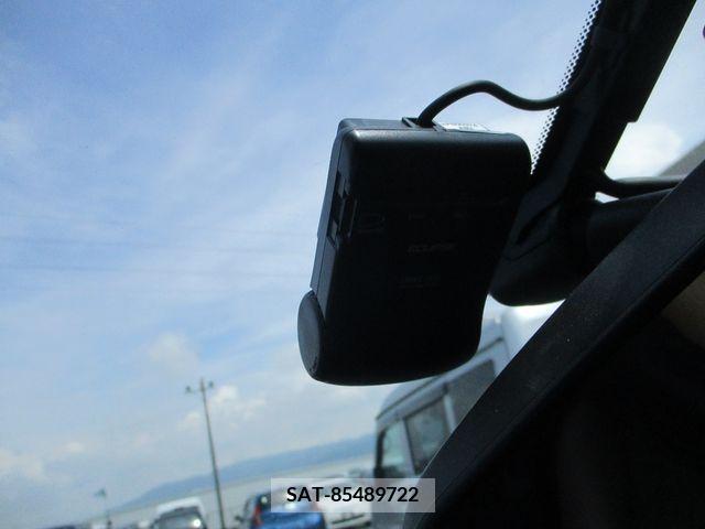 Nissan MARCH 2013-02 363182-15
