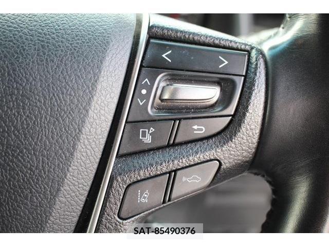 Toyota ALPHARD 2018-03 332891-5