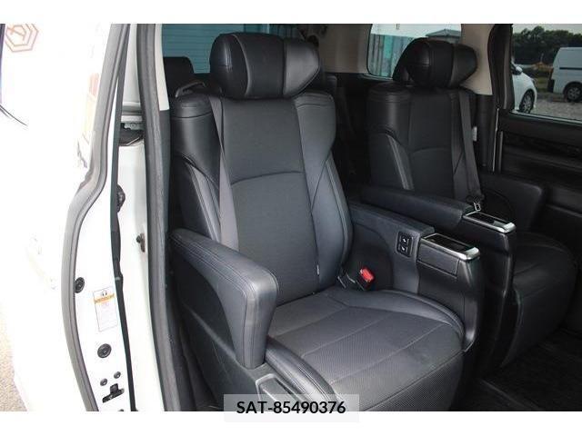 Toyota ALPHARD 2018-03 332891-16