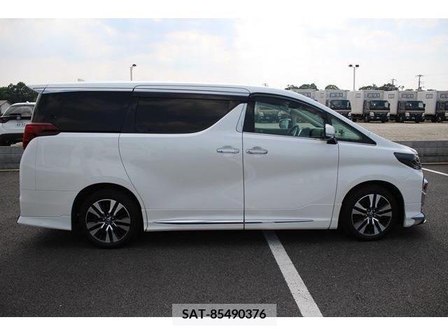 Toyota ALPHARD 2018-03 332891-11