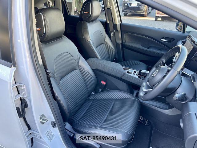 Nissan AURA 2022-11 208689-13