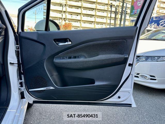 Nissan AURA 2022-11 208689-11