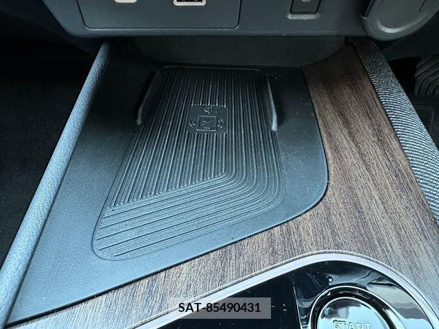 Nissan AURA 2022-11 208689-28