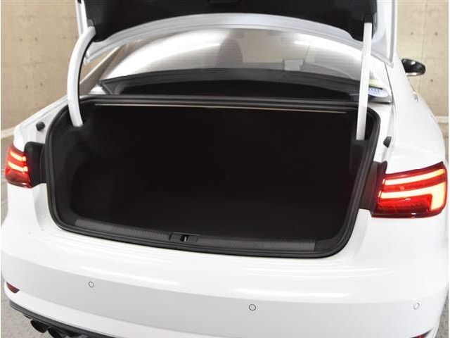 Audi A3 SEDAN 2020-12 7628-26