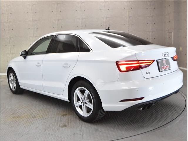 Audi A3 SEDAN 2020-12 7628-8