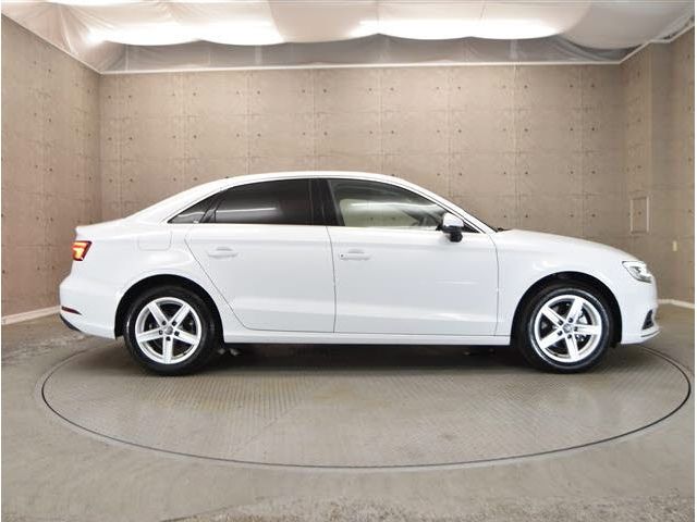 Audi A3 SEDAN 2020-12 7628-9