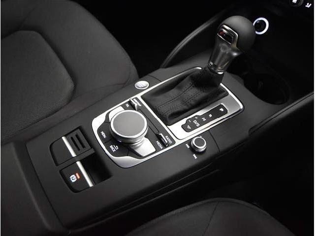 Audi A3 SEDAN 2020-12 7628-22