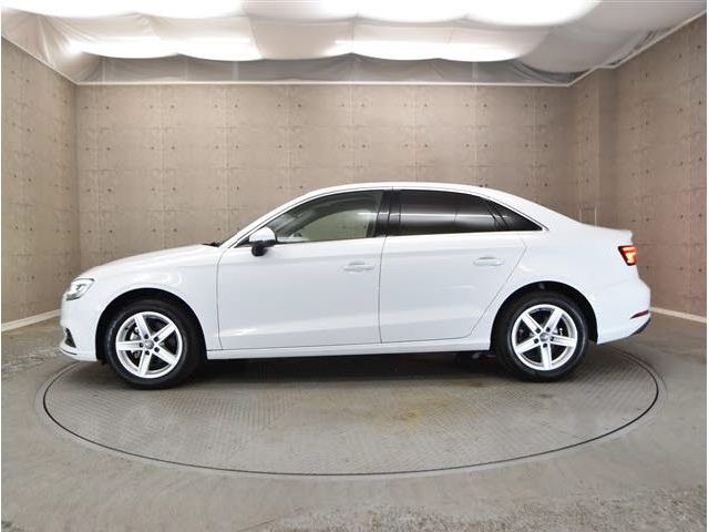 Audi A3 SEDAN 2020-12 7628-10