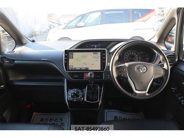 Toyota VOXY 2018-11 223536-15