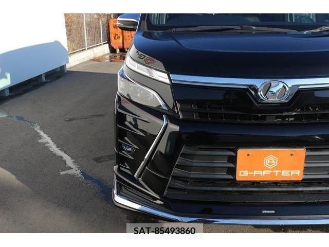 Toyota VOXY 2018-11 223536-9