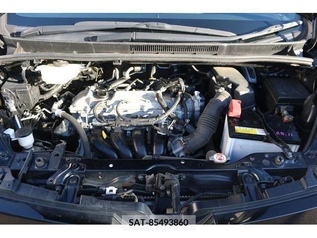 Toyota VOXY 2018-11 223536-17