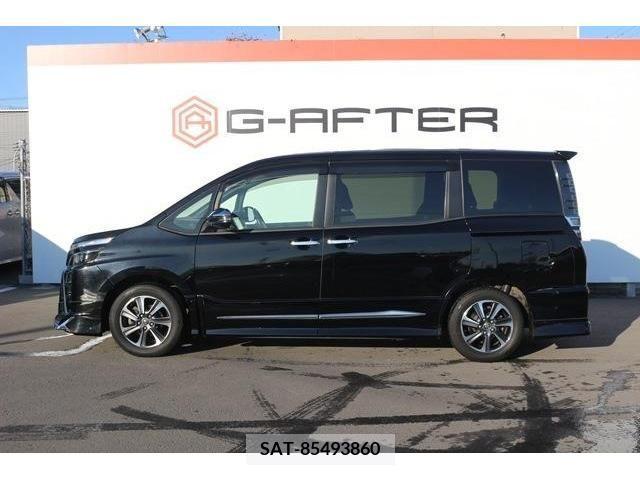Toyota VOXY 2018-11 223536-8