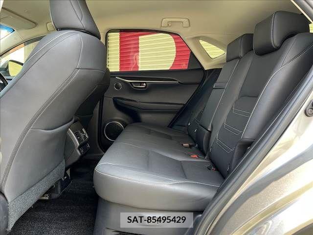 Lexus NX 2018-05 362957-8