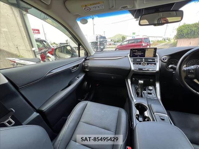 Lexus NX 2018-05 362957-27