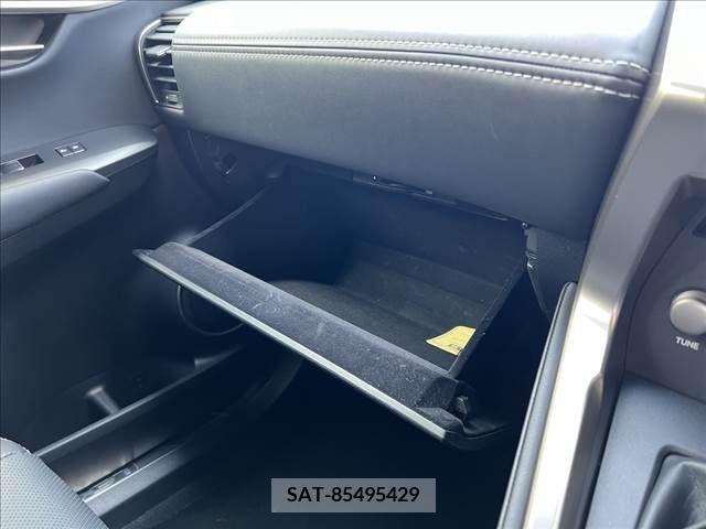 Lexus NX 2018-05 362957-19