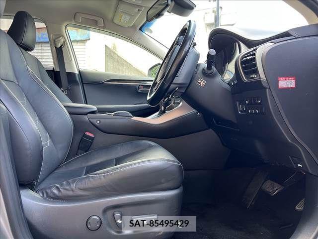 Lexus NX 2018-05 362957-12