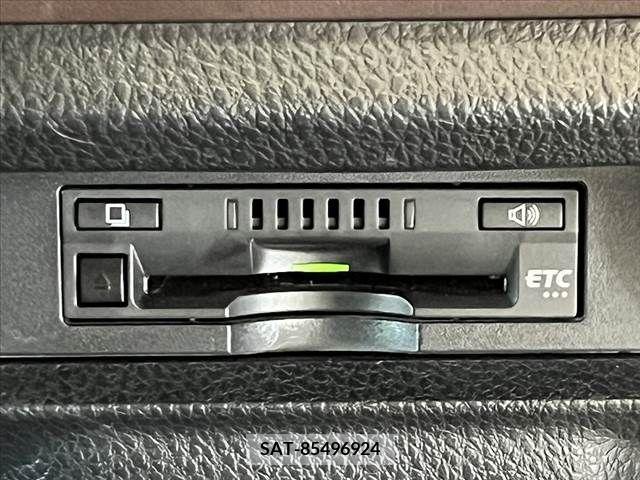 Toyota ESQUIRE 2018-02 331530-26