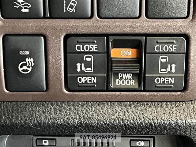 Toyota ESQUIRE 2018-02 331530-5