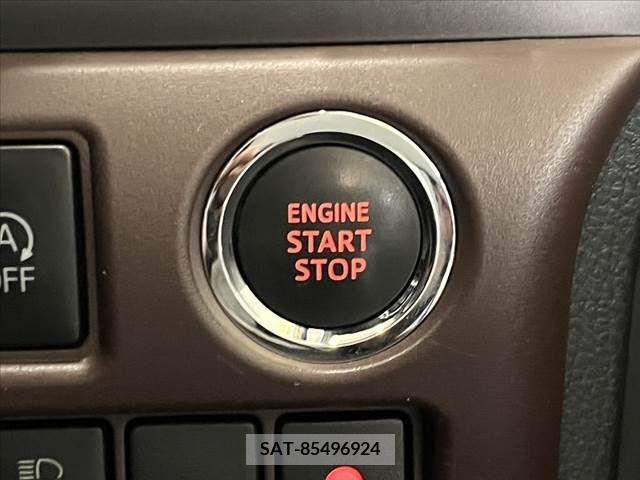 Toyota ESQUIRE 2018-02 331530-17