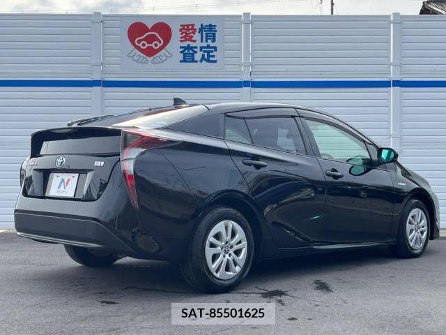 Toyota PRIUS 2017-03 257259-17