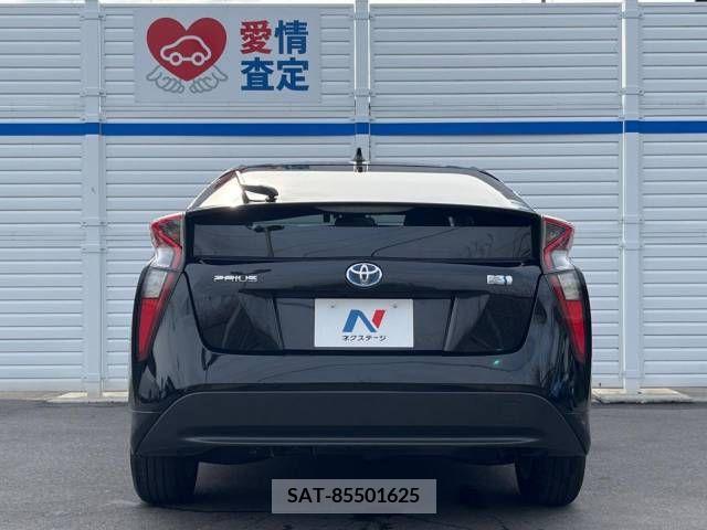 Toyota PRIUS 2017-03 257259-15