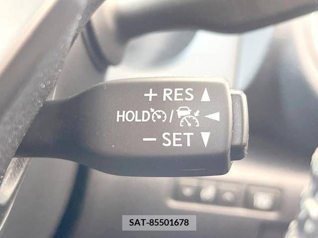 Lexus IS 2021-05 275748-4