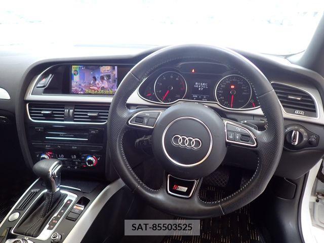 Audi A4 2014-03 356488-10