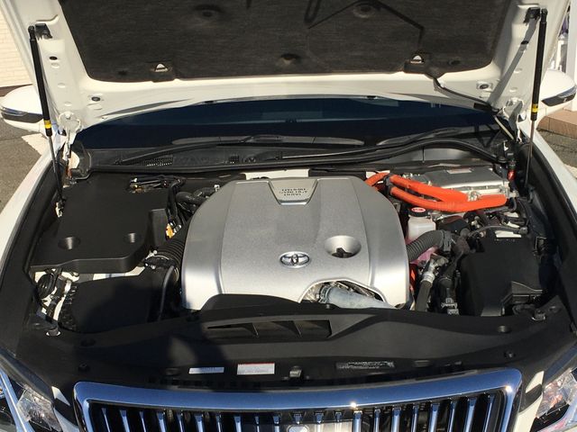 Toyota CROWN MAJESTA 2016-12 192288-19