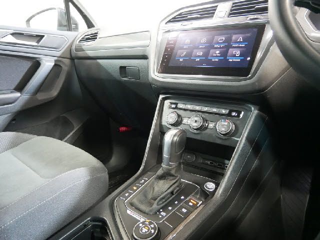 VolksWagen TIGUAN 2020-04 23166-19