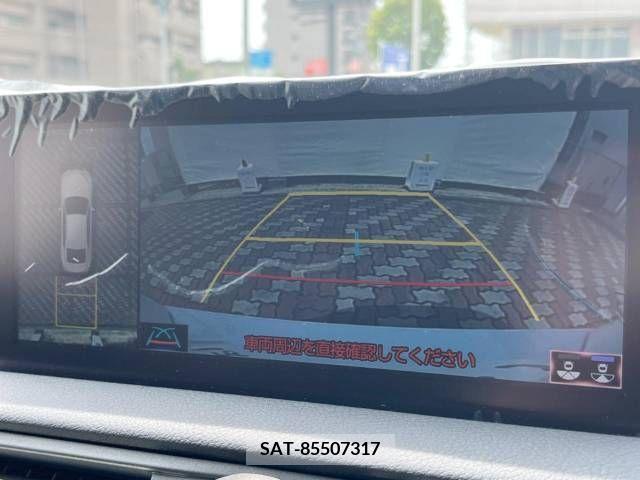 Lexus IS 2022-05 275404-5