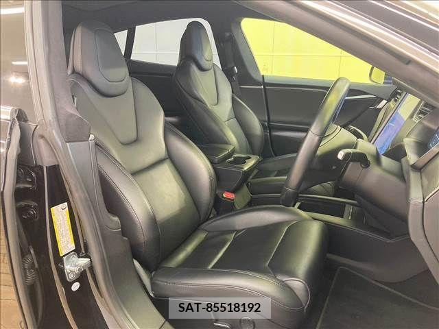 Tesla MODEL S 2018-11 299038-11