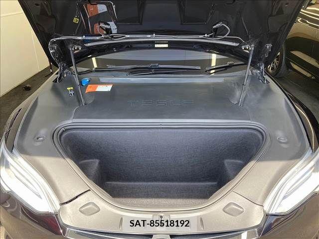 Tesla MODEL S 2018-11 299038-17