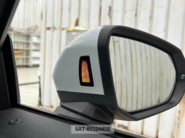 Audi Q2 2019-09 348435-7