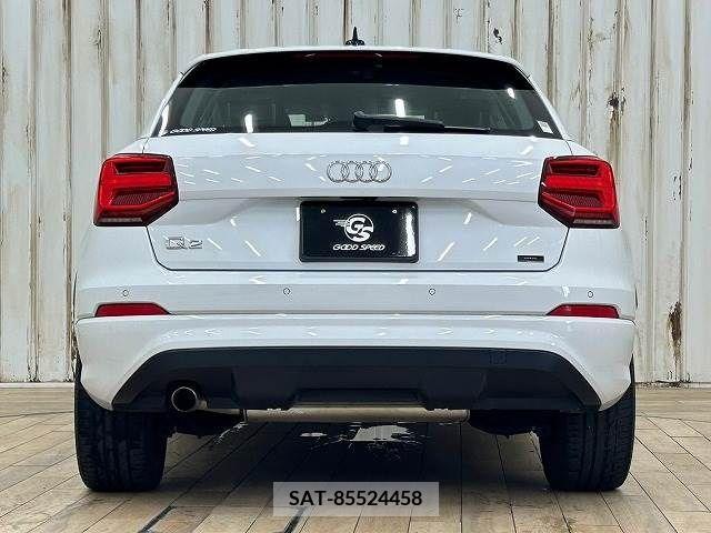 Audi Q2 2019-09 348435-12