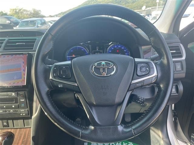 Toyota CAMRY HYBRID 2016-04 181423-9