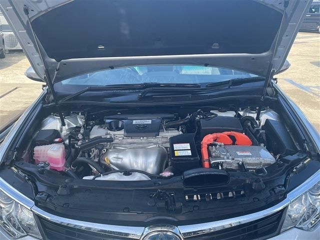 Toyota CAMRY HYBRID 2016-04 181423-28