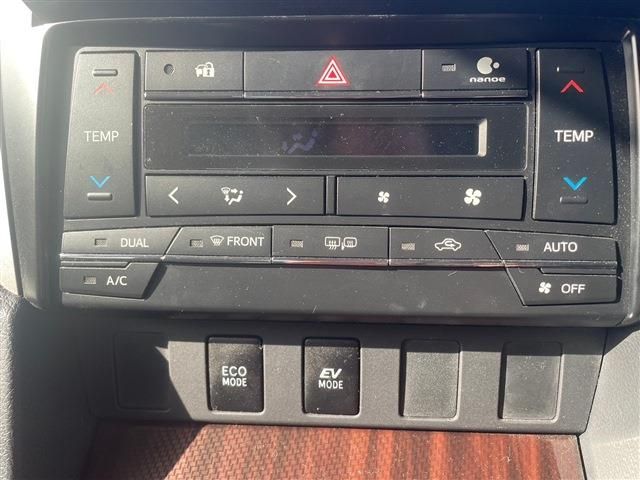 Toyota CAMRY HYBRID 2016-04 181423-17