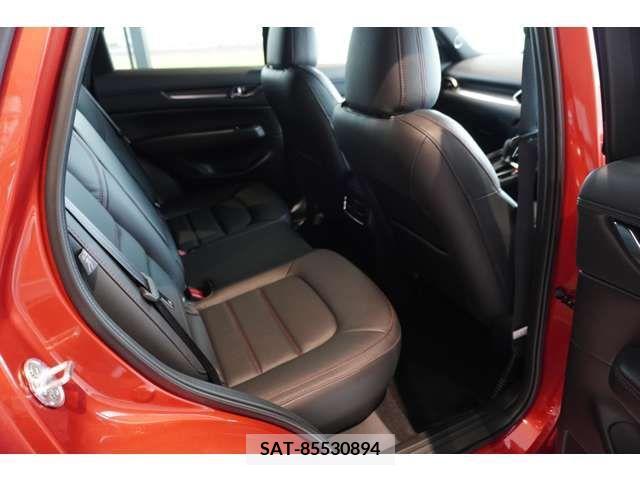 Mazda CX-5 2022-02 379493-6