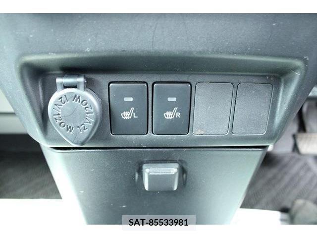 Toyota TANK 2017-08 369211-4