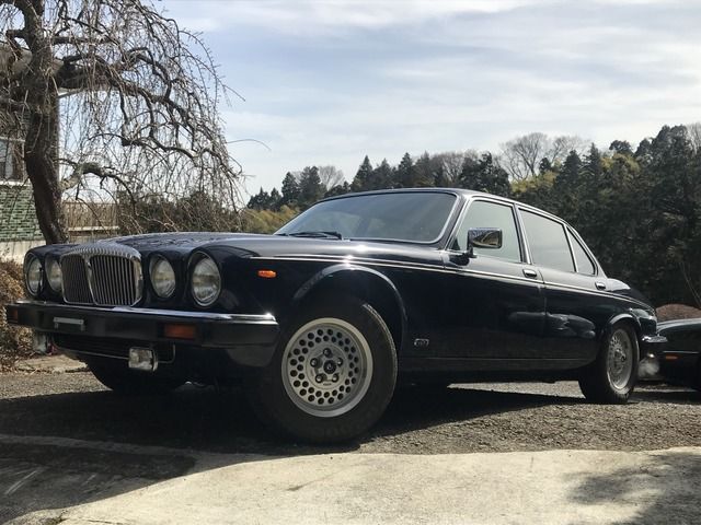 Daimler DAIMLER 1991-06 2746-0