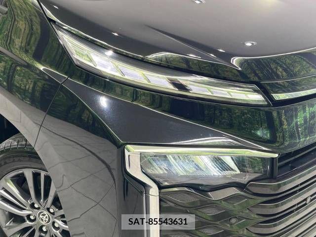 Toyota VOXY 2023-05 313582-13