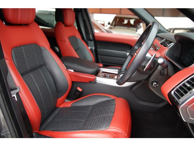 ROVER RANGE ROVER 2018-08 10765-9