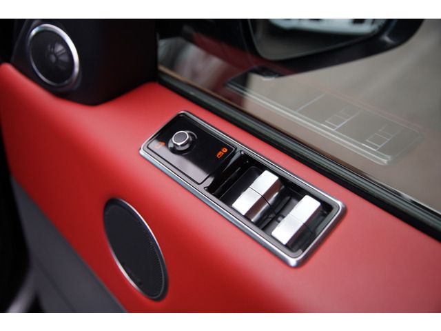 ROVER RANGE ROVER 2018-08 10765-11