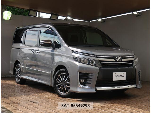 Toyota VOXY 2017-06 350869-0