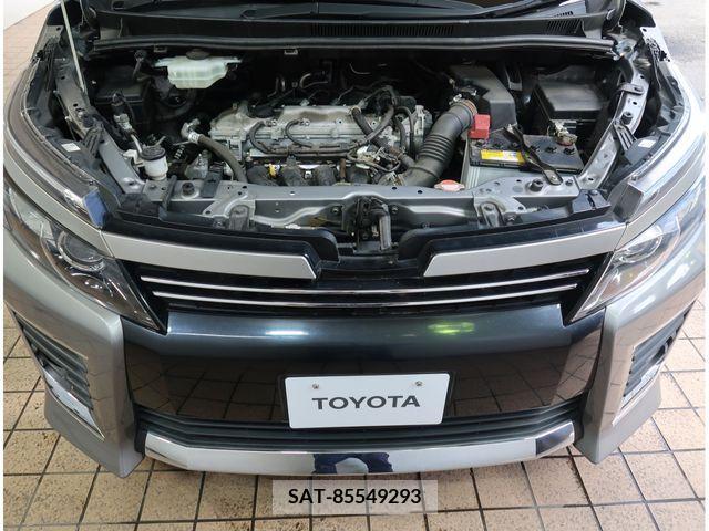 Toyota VOXY 2017-06 350869-17