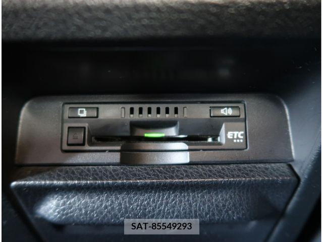 Toyota VOXY 2017-06 350869-15