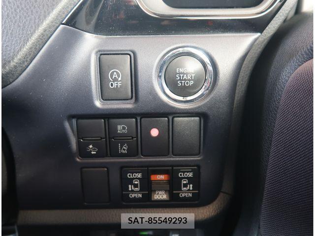 Toyota VOXY 2017-06 350869-14