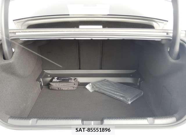 Mercedes Benz EQE 2022-10 225497-28