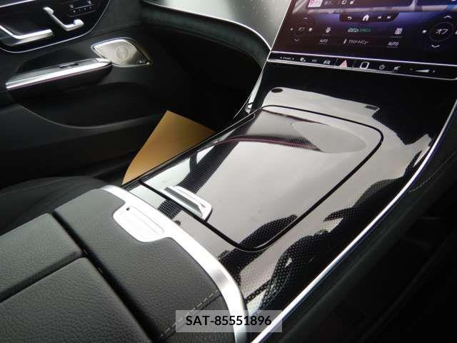 Mercedes Benz EQE 2022-10 225497-18