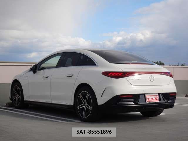 Mercedes Benz EQE 2022-10 225497-4